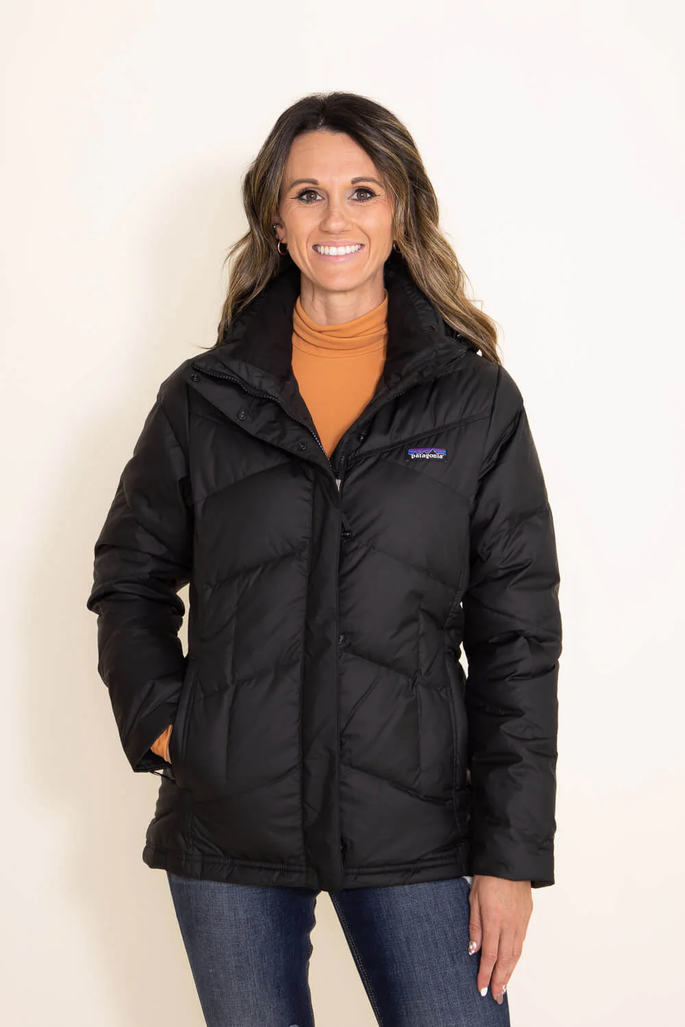 Patagonia Women’s Down With It Jacket in Black  | 28041-BLK - Image 4