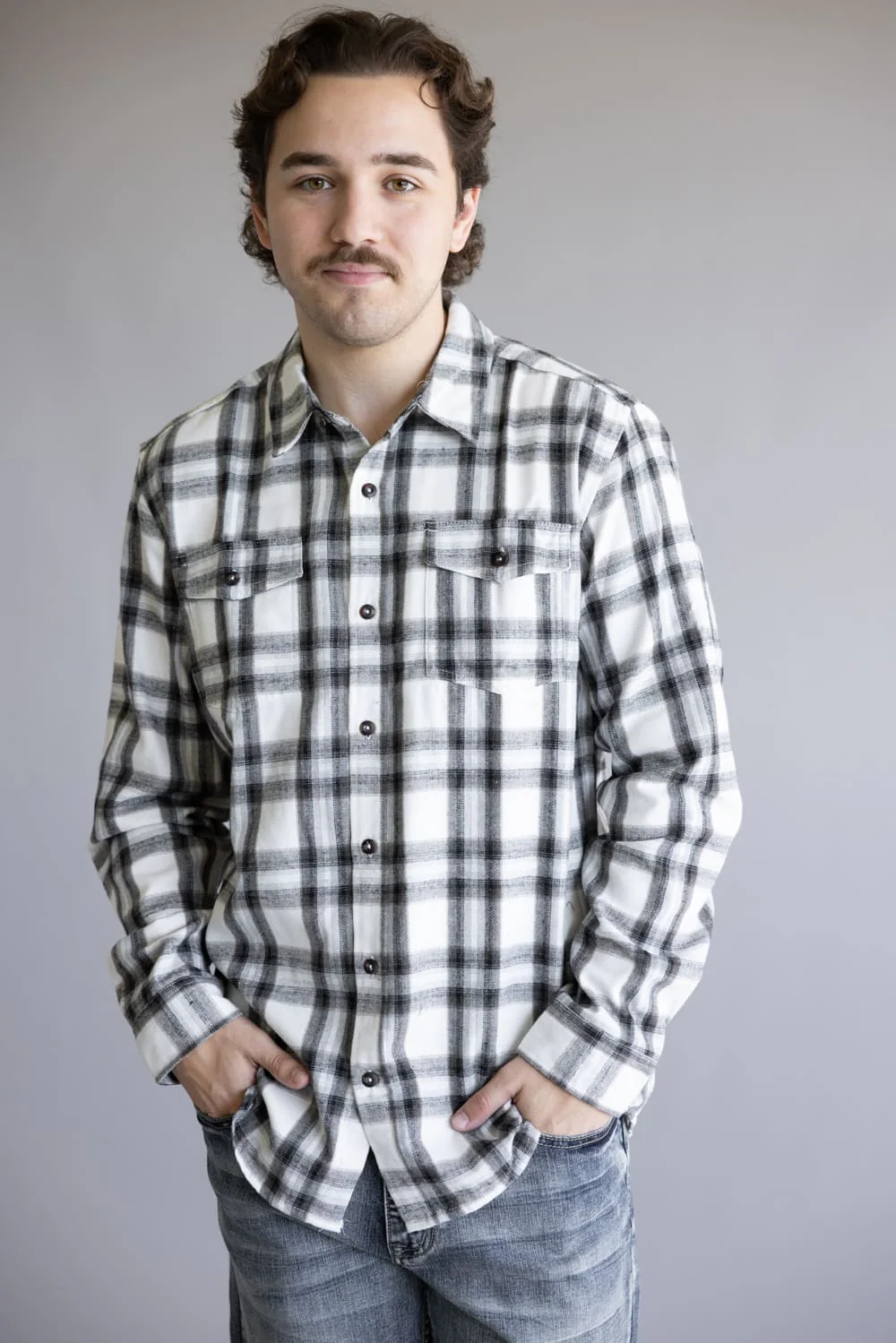 Split Plaid Flannel Shirt for Men - Image 4