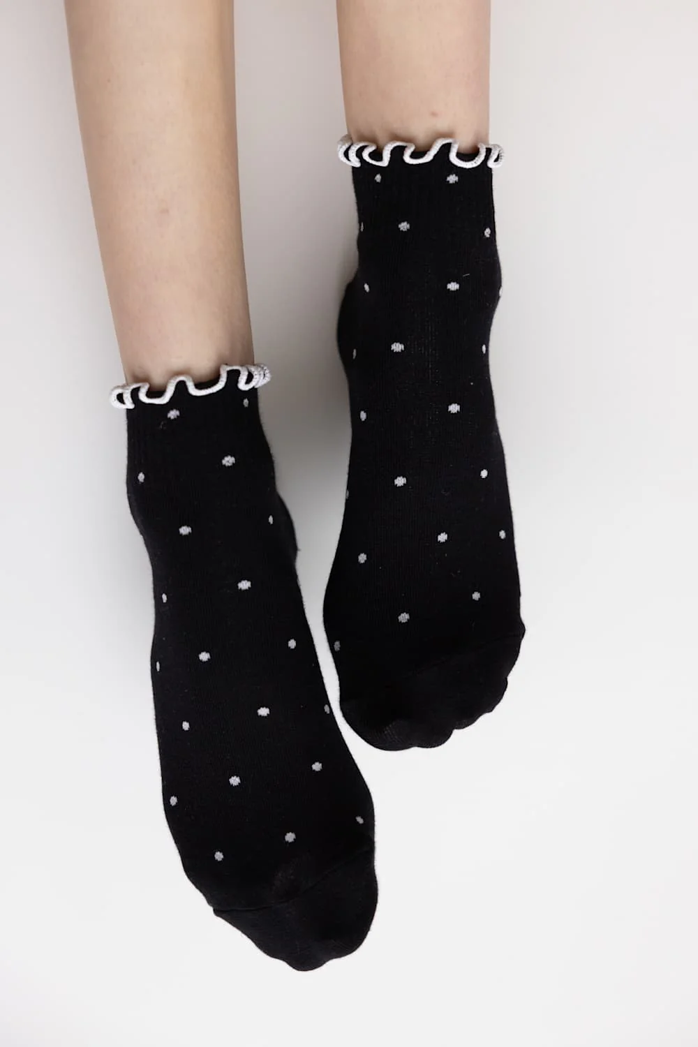 Dainty Polka Dot Ruffle Ankle Socks for Women - Image 2