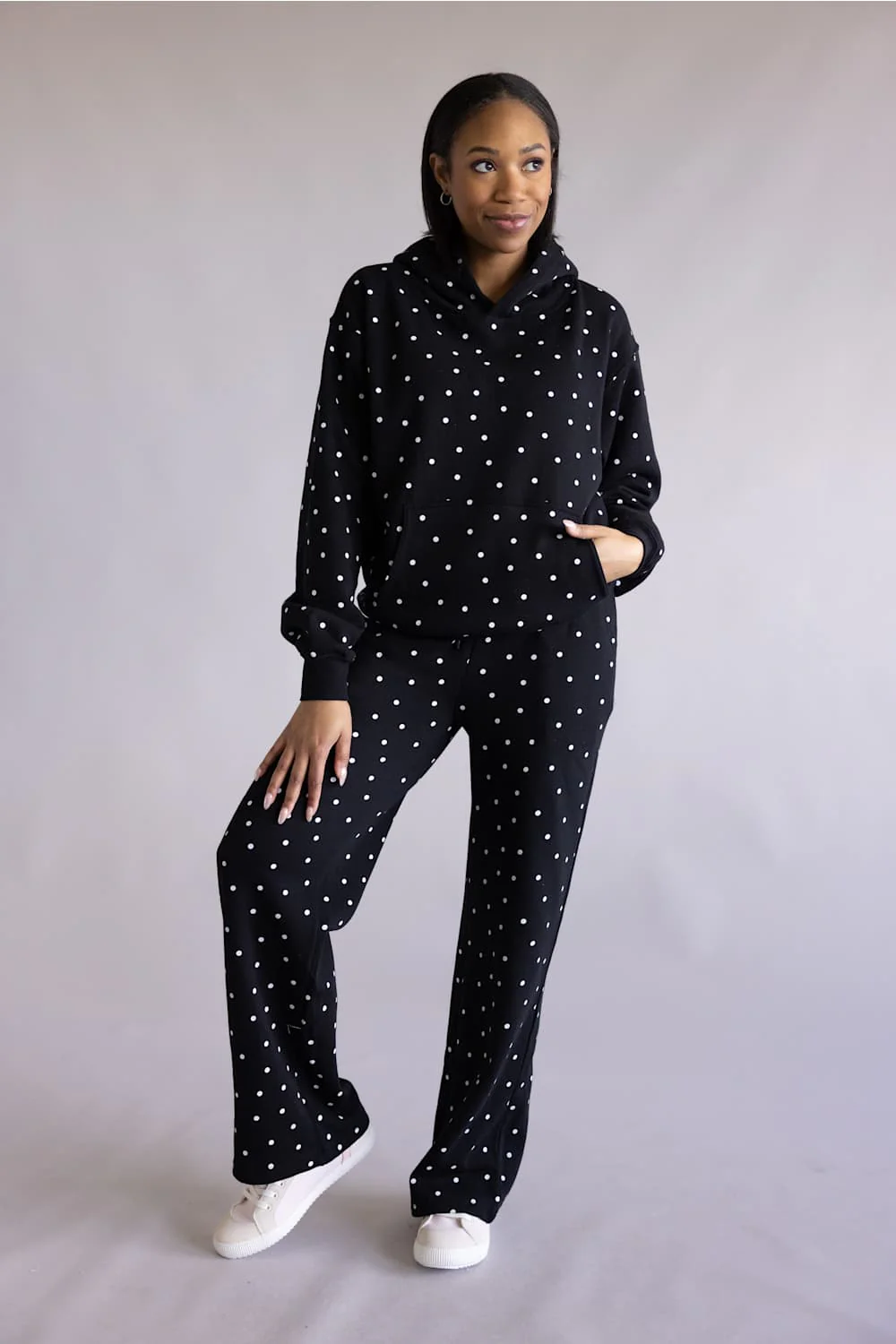 1897 Active Polka Dot Straight Leg Sweatpants for Women in Black/White | GP935-BLACK - Image 4