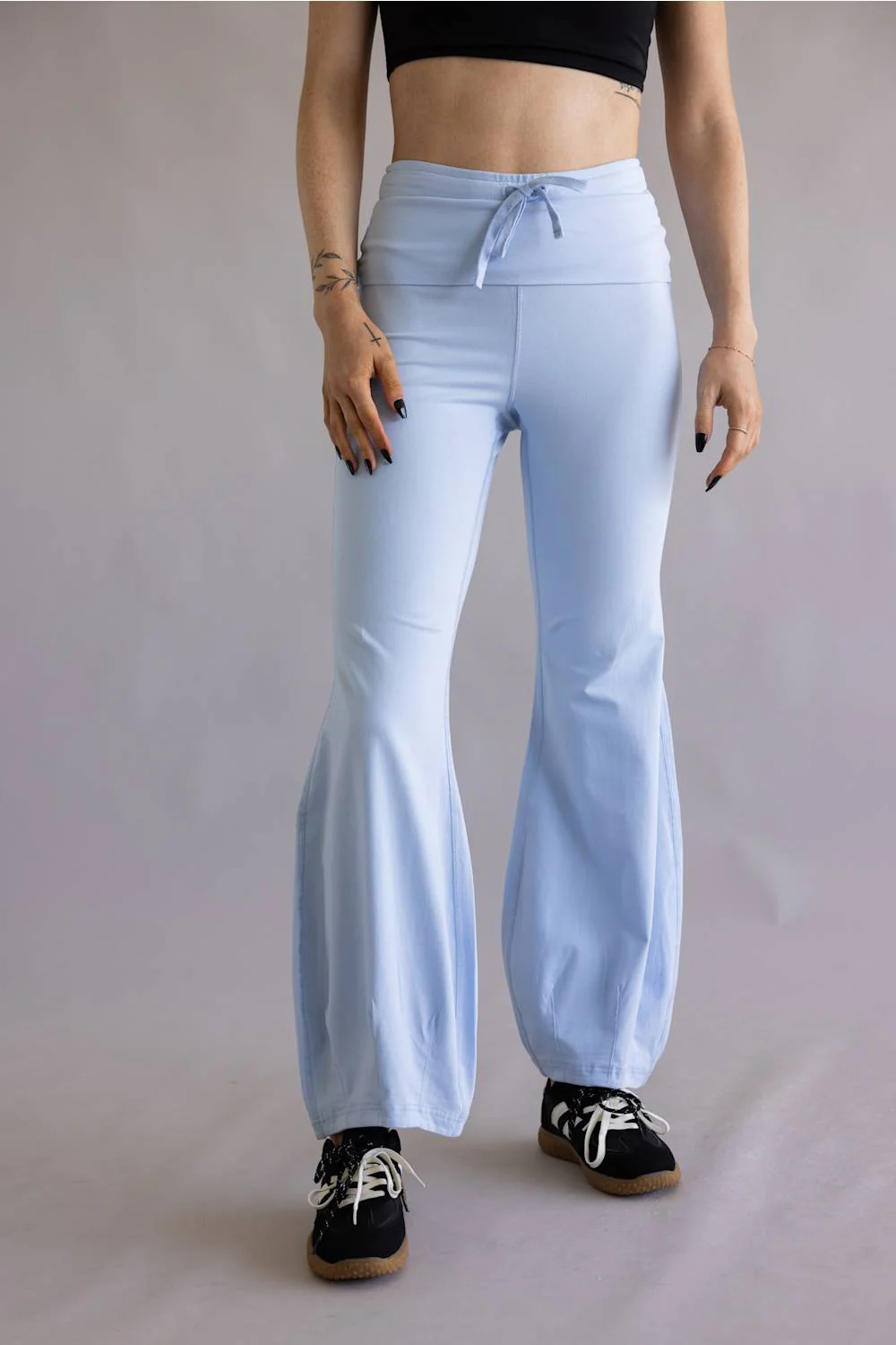 Tie Waist Bubble Flare Leggings for Women - Image 2