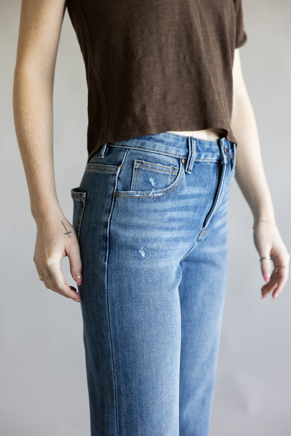 Risen Mid-Rise Relaxed Straight Leg Cuff Jeans for Women | PSC21468-DK - Image 2