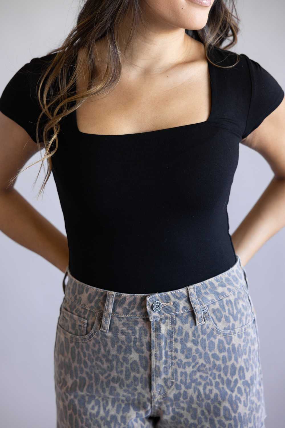 Be Cool Seamless Double Layer Knit T-Shirt for Women in Black | 19211-BLACK - Image 5