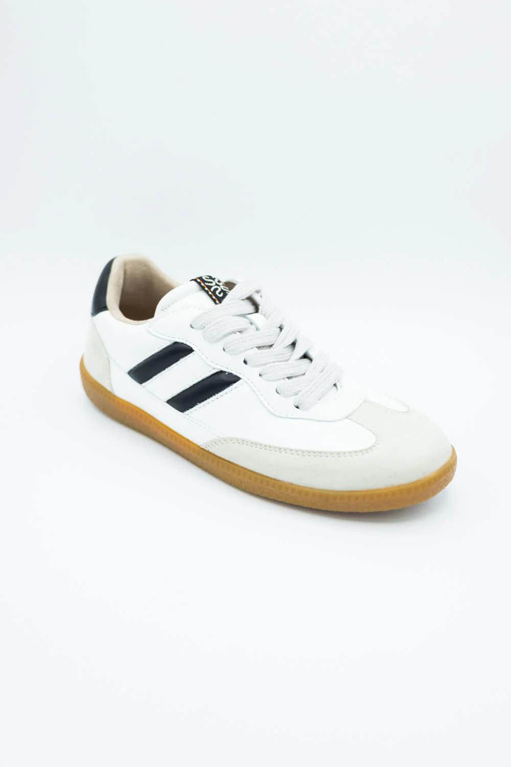 Shu Shop Renee Sneakers for Women in Black/White | RENEE-WHITE - Image 2