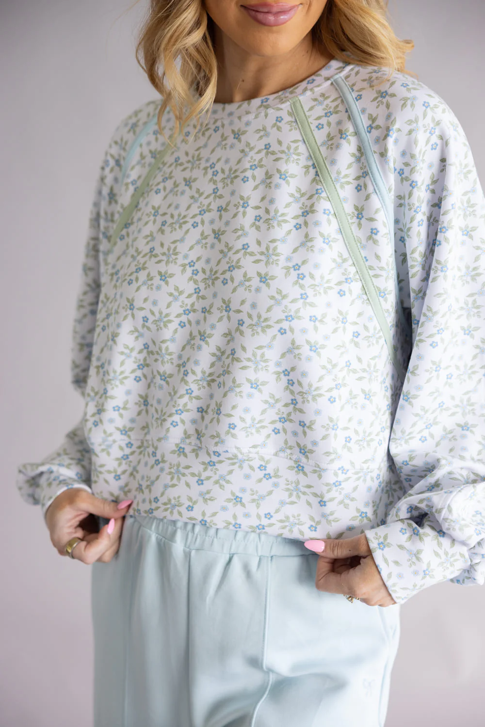 Simply Southern Lounge Pullover for Women in Blue Floral | PP-0126-PLL-LOUNGE-ROBFLR - Image 3