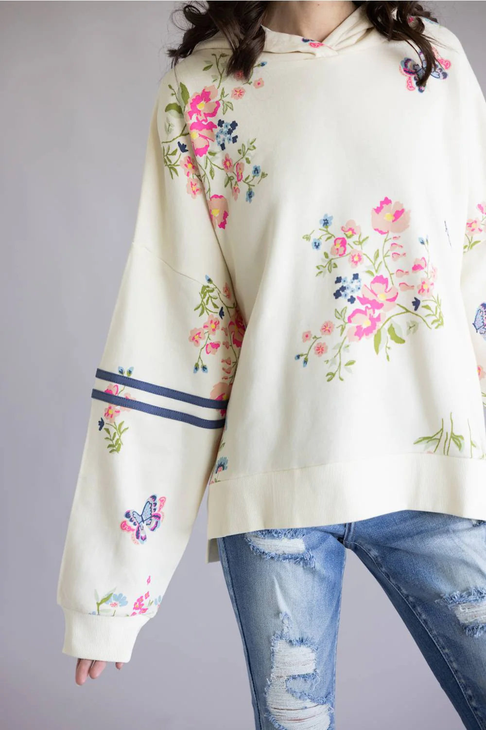 Simply Southern Relaxed Floral Hoodie for Women in Cream | PP-0126-HD-OVRSD-PRNT-FLRL - Image 2