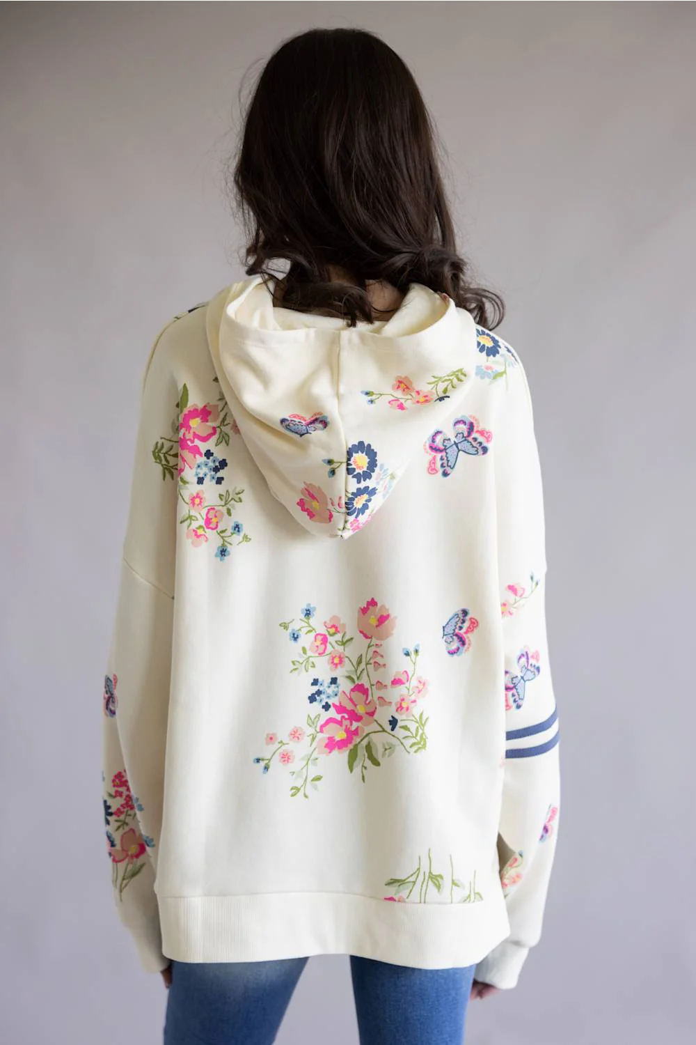 Simply Southern Relaxed Floral Hoodie for Women in Cream | PP-0126-HD-OVRSD-PRNT-FLRL - Image 4