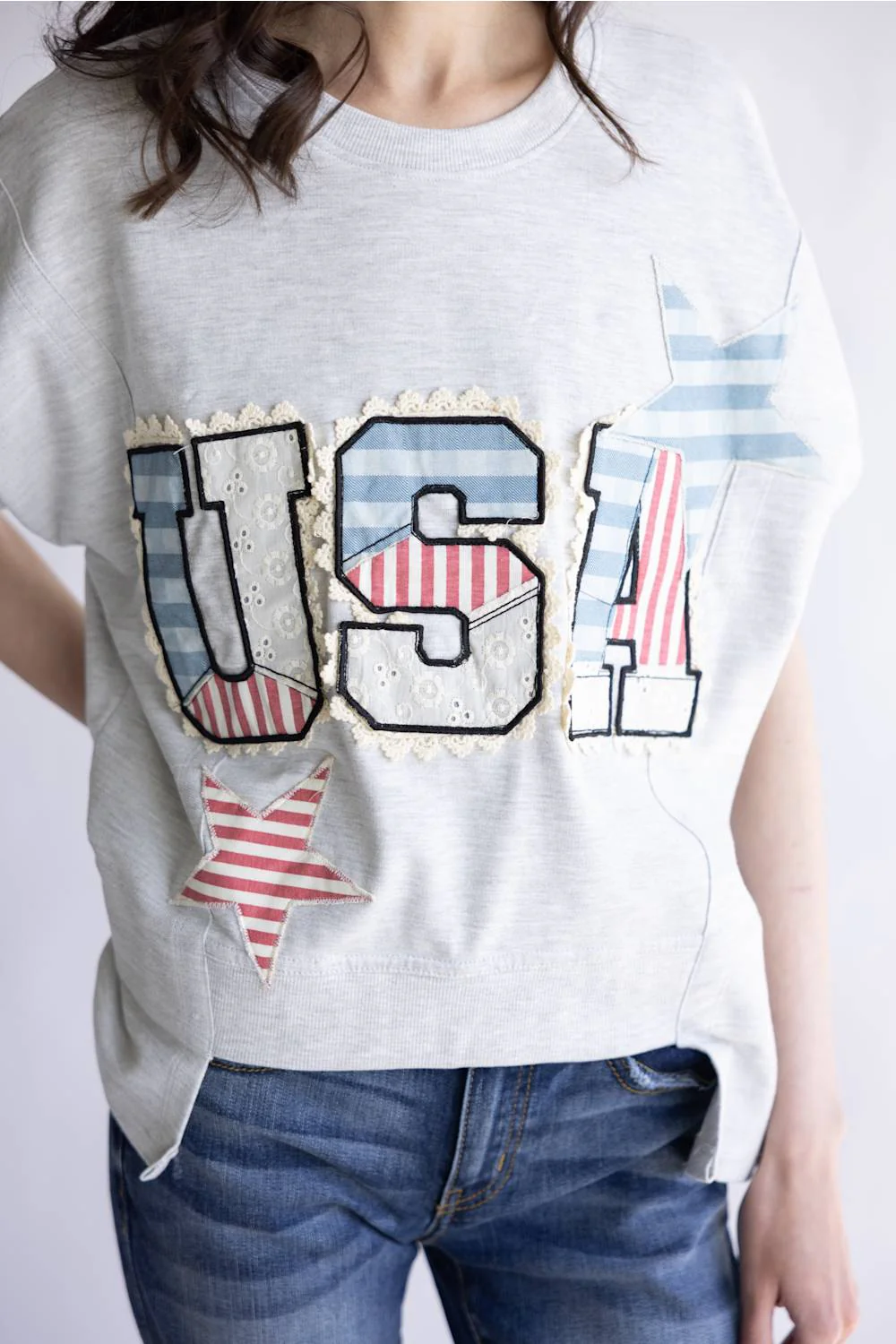 Simply Southern USA Applique T-Shirt for Women in Light Grey | PP-0126-TEE-USA-PATCH-LGHTR - Image 2