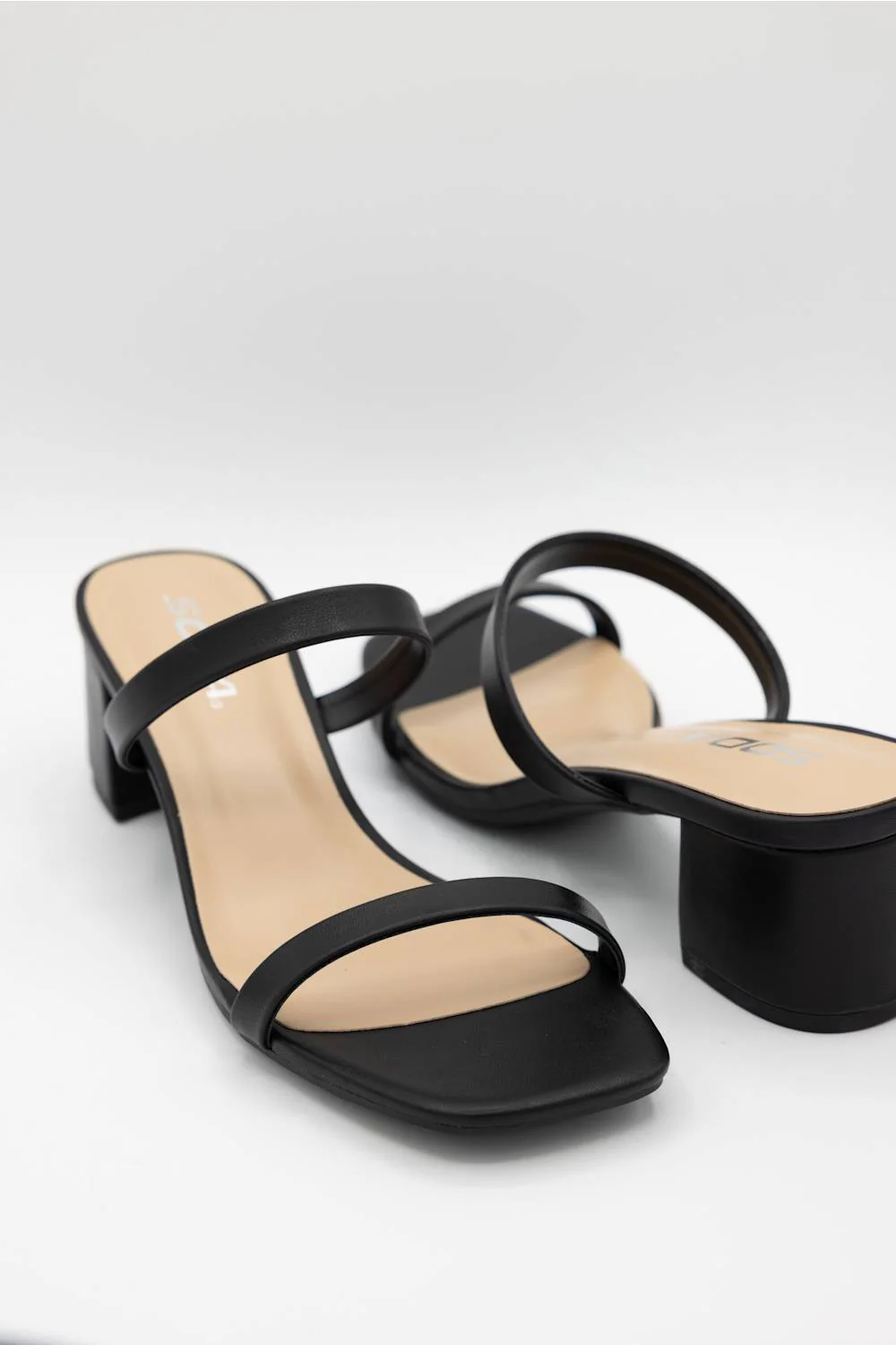 Soda Verlin Block Heels for Women in Black  | VERLIN-S BLACK - Image 2