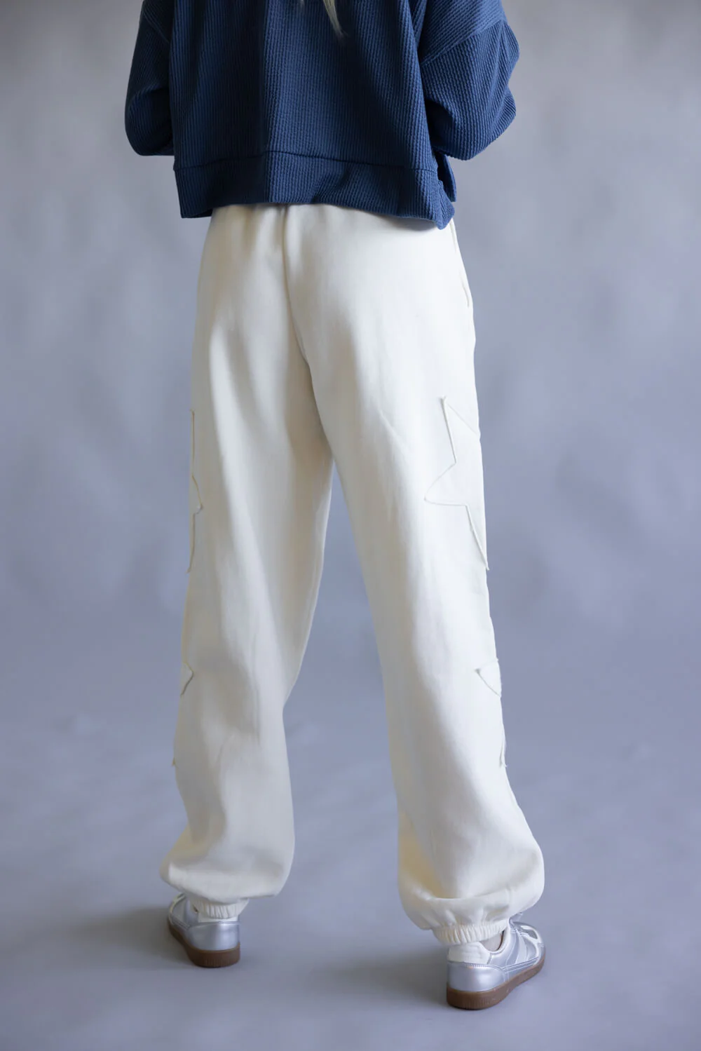 Star Patch Drawstring Jogger Sweatpants for Women in Cream | DZ25F436-CREAM - Image 3