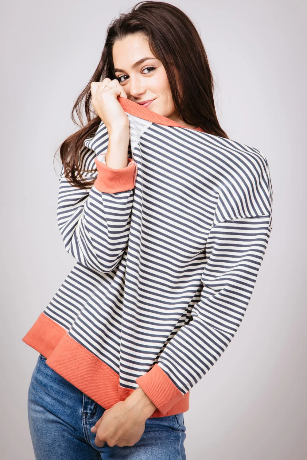 Striped Oversized Sweatshirt for Women - Image 2