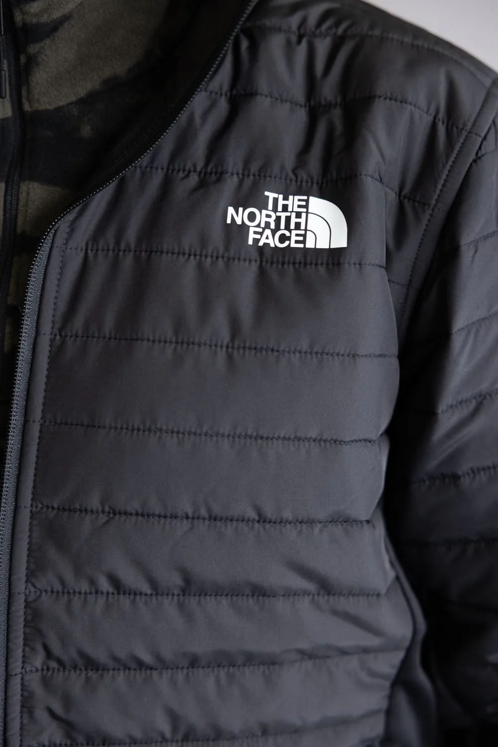 The North Face Canyonlands Hybrid Full Zip Jacket for Men in Black | NF0A7UJK-4H0 BLACK - Image 5