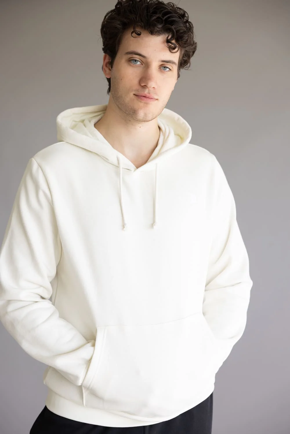 The North Face Evolution Box Logo Hoodie for Men in White Dune | NF0A8CWP-QLI - Image 2