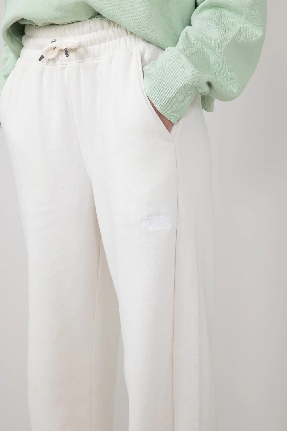 The North Face Evolution Pant for Women in White Dune | NF0A8900-QLI - Image 3