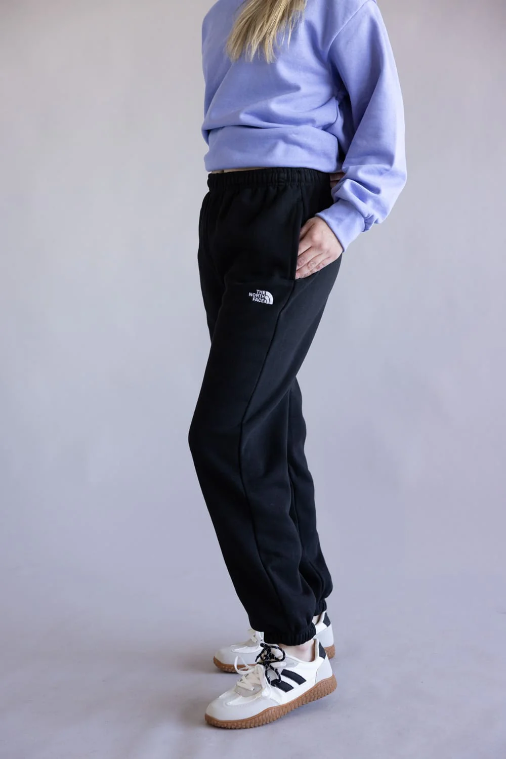 The North Face Evolution Simple Dome Pants for Women in Black | NF0A8CWV-JK3 - Image 4