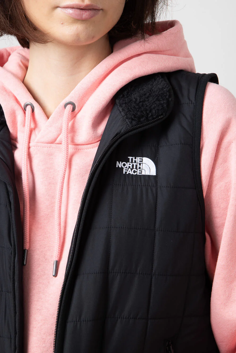 The North Face Junction Insulated Vest for Women in Black | NF0A88TJ-JK3 - Image 2