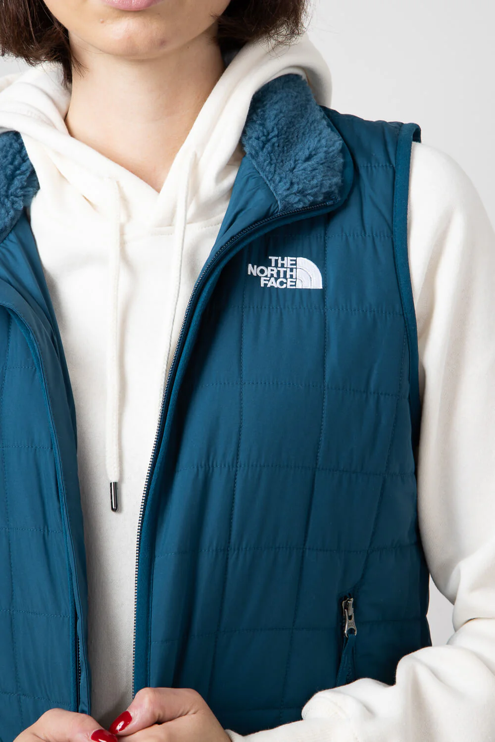 The North Face Junction Insulated Vest for Women in Midnight Petrol | NF0A88TJ-1NO - Image 3