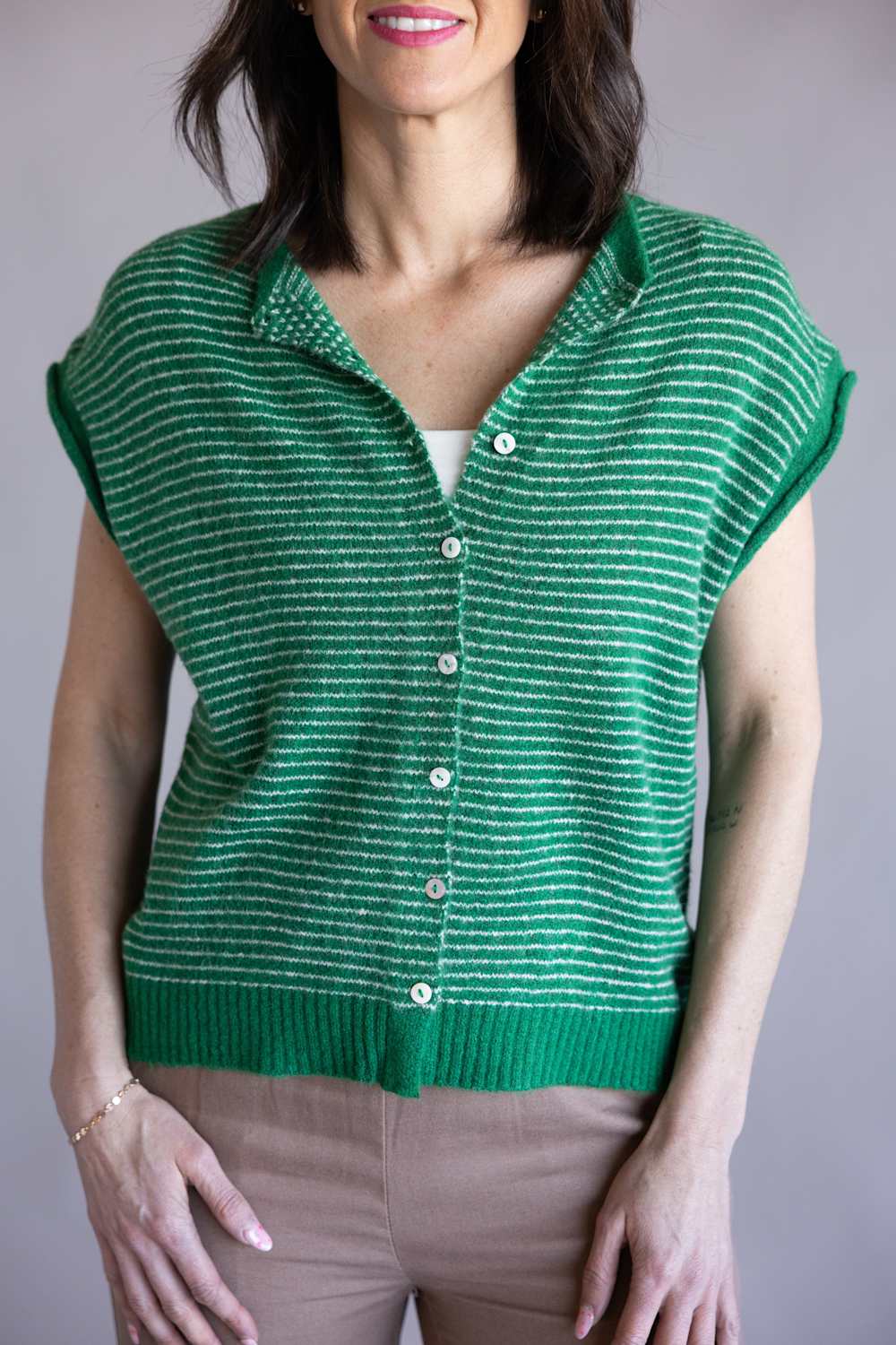 Things Between Piper Vest for Women in Kelly Green | TBW13703-KGRN - Image 2
