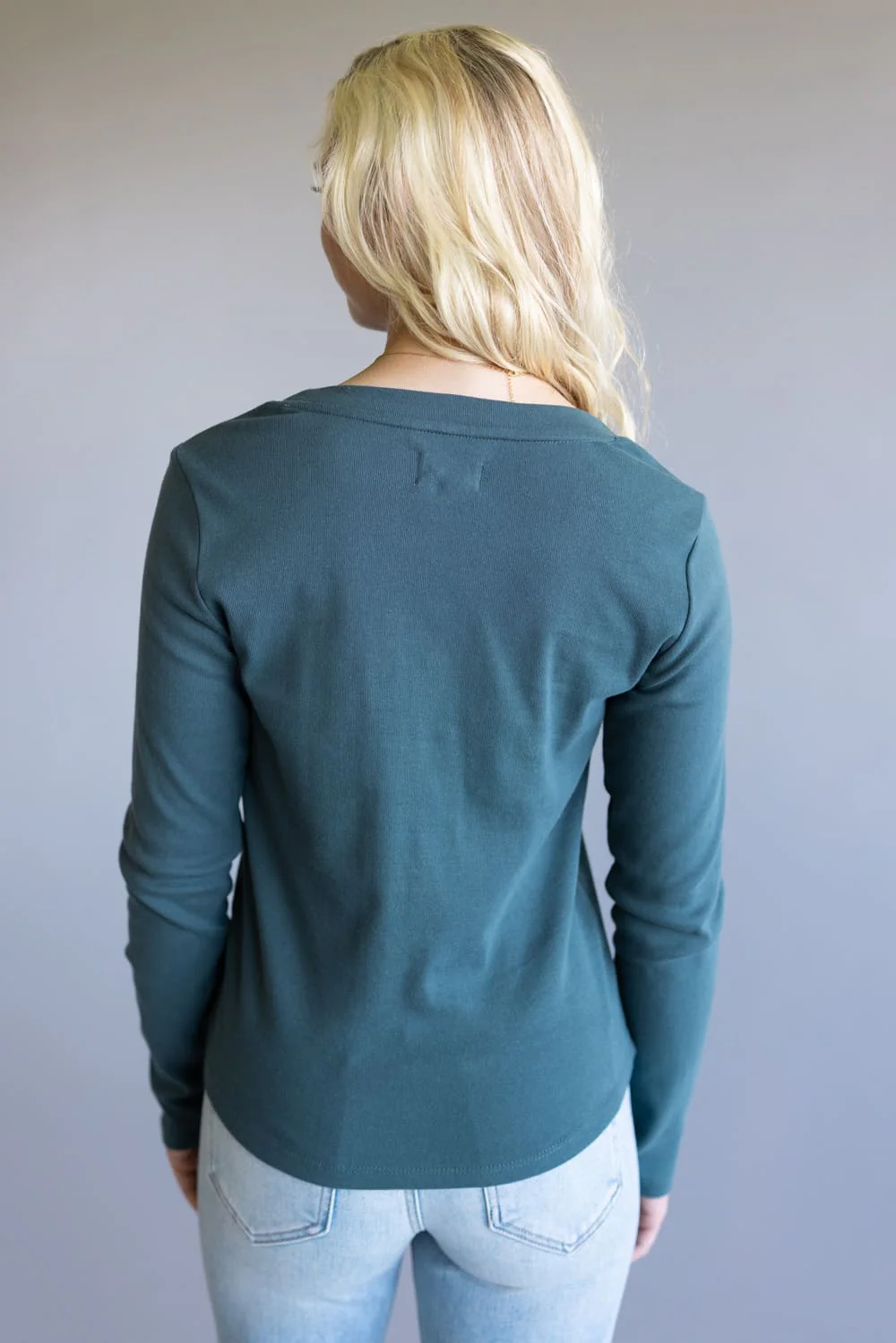 Thread & Supply Abby Shirt for Women in Dark Spruce | T4468SFRTS-DARKSPRUCE - Image 2