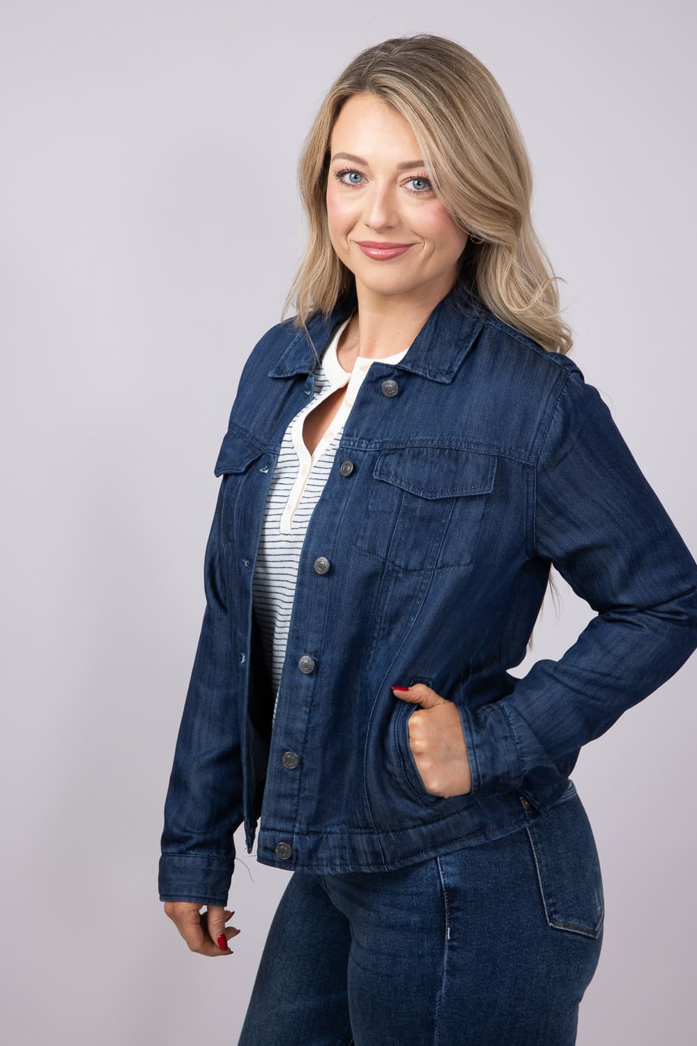 Thread & Supply Jackie Denim Jacket for Women in Dark Wash | J4837LZTTS-INKWASH - Image 6