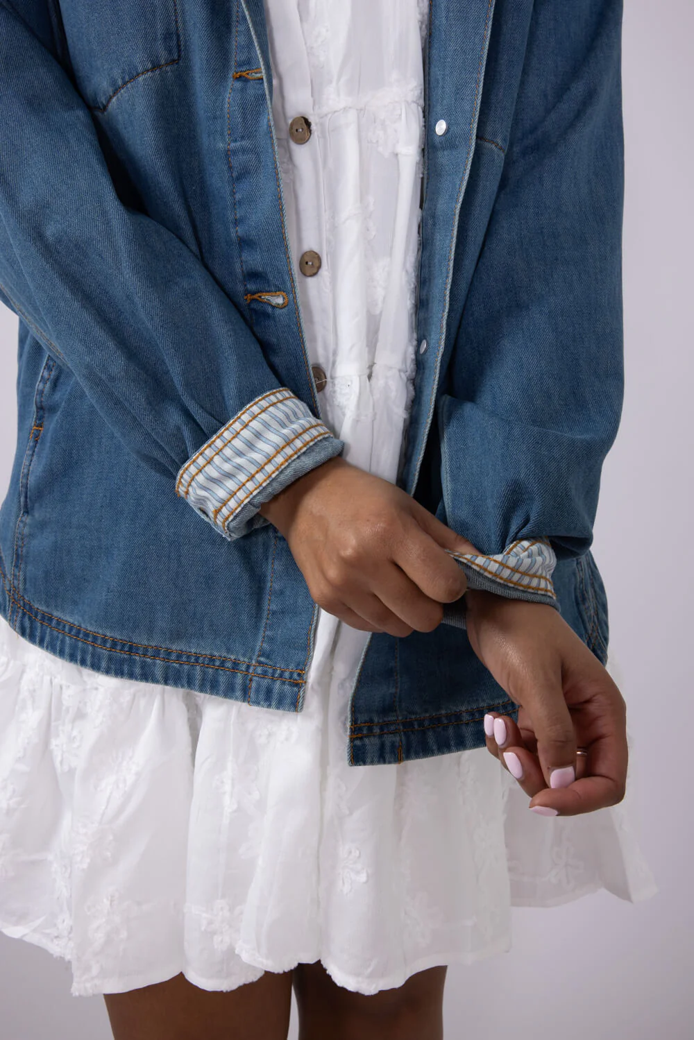 Thread & Supply Miriam Denim Jacket for Women in Medium Wash | J3243LCLTS-DREWWASH - Image 5