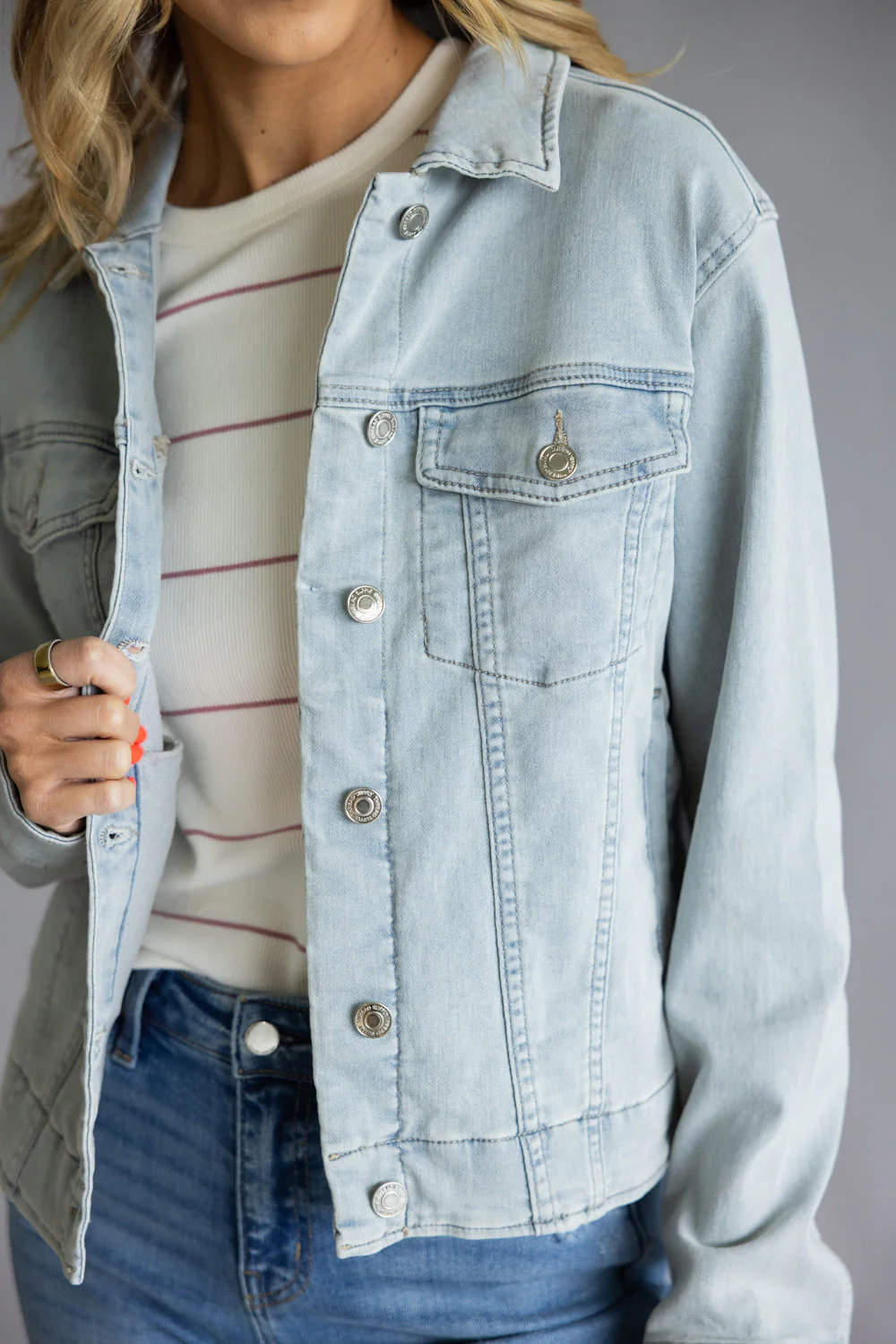 Thread & Supply Tyler Jacket for Women in Light Wash | J2316DEKTS-AIRBLUEWASH - Image 2