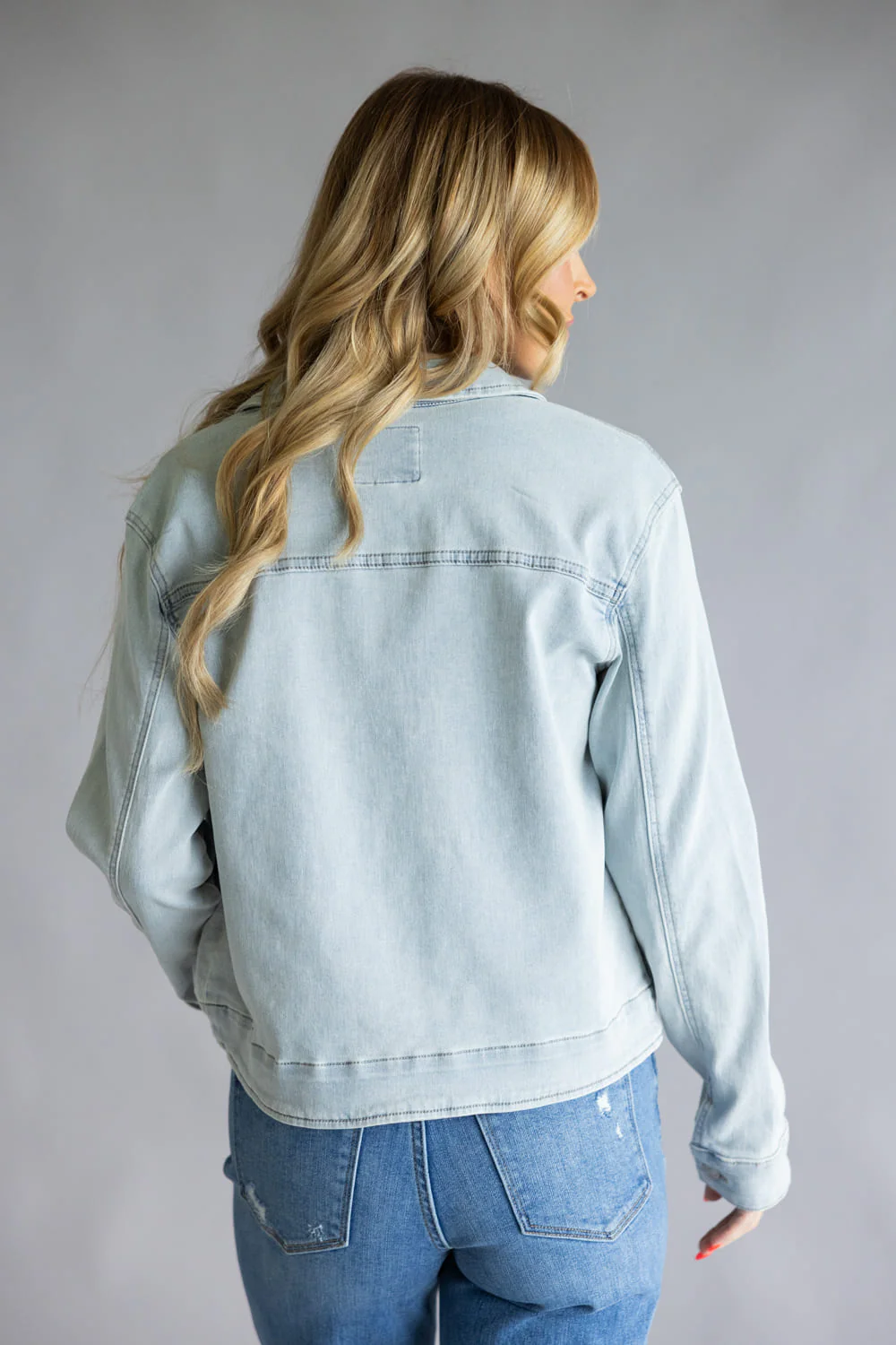 Thread & Supply Tyler Jacket for Women in Light Wash | J2316DEKTS-AIRBLUEWASH - Image 4