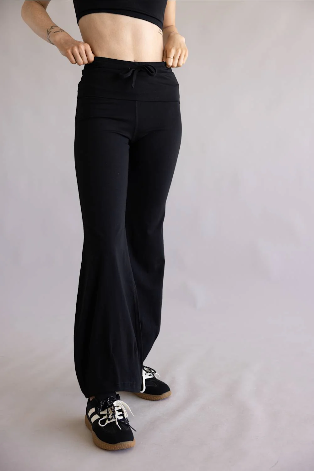 Tie Waist Bubble Flare Leggings for Women in Black | P6437-BLACK - Image 5