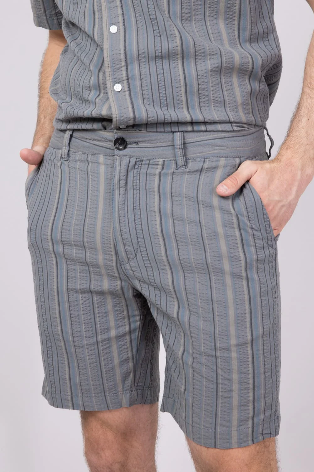 Union Paloma Seersucker 8" Shorts for Men - Image 2