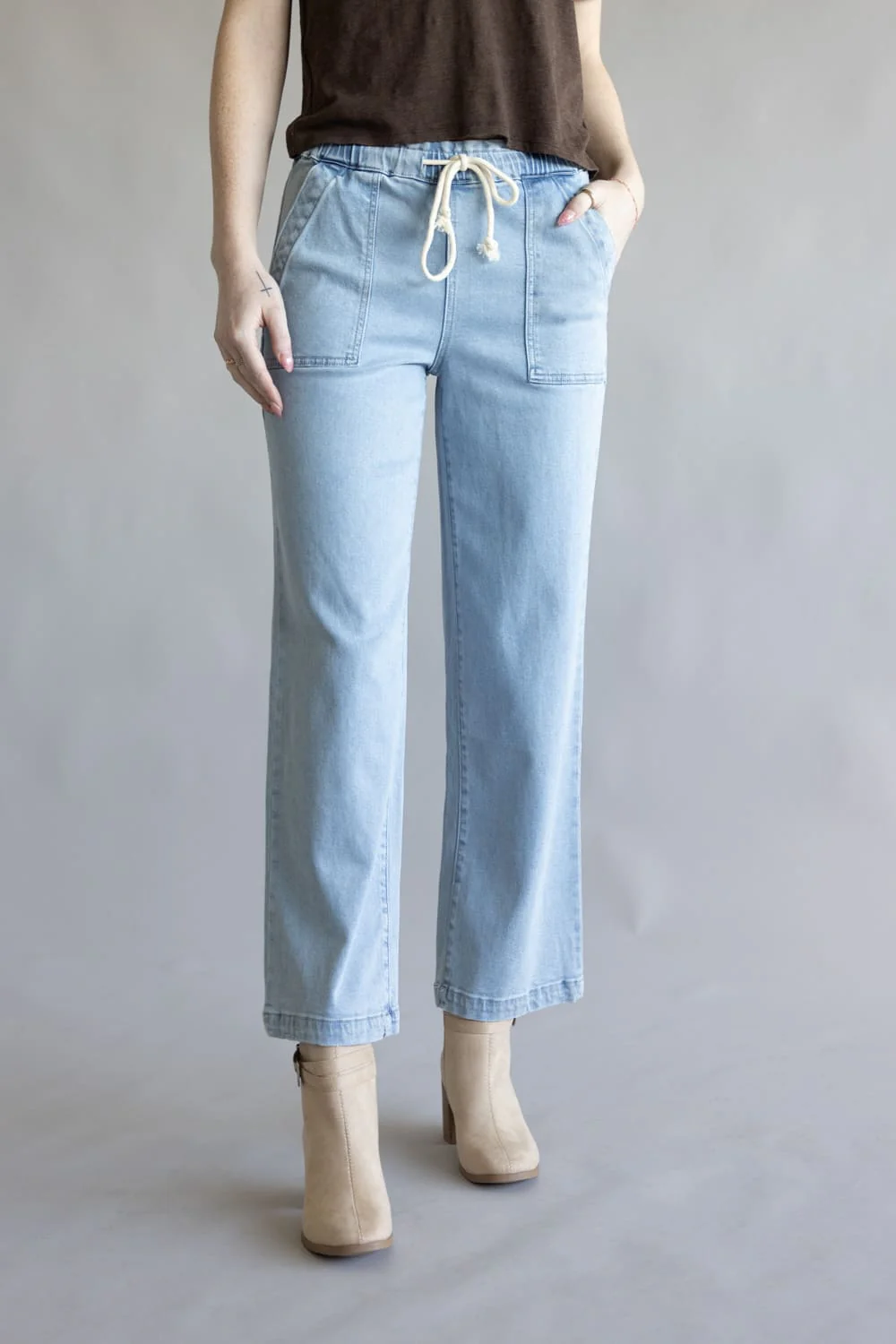 Vervet High-Rise Elastic Waistband Wide Leg Jeans for Women | LV1911 - Image 4