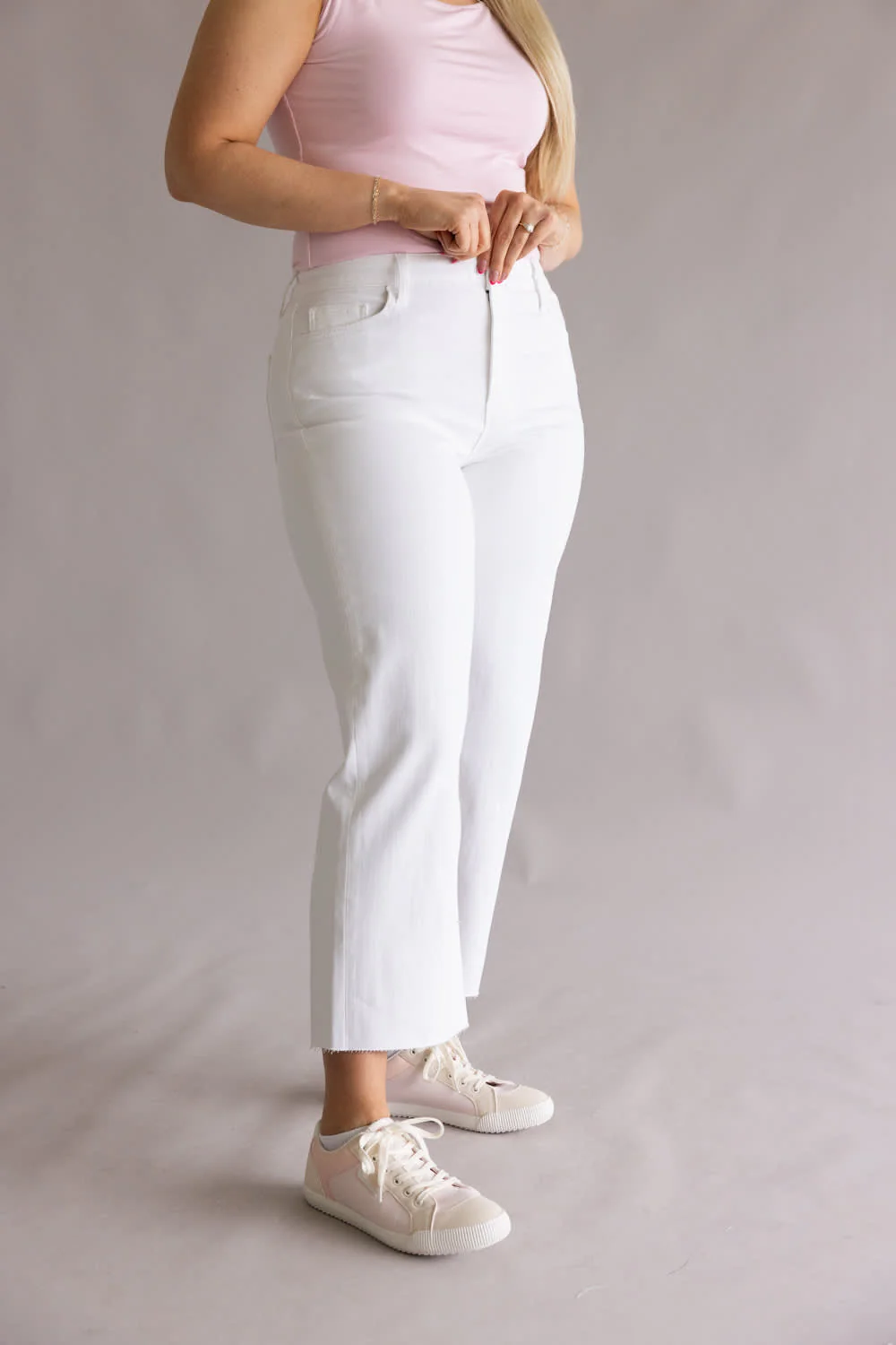 Vervet Wide Crop Jeans for Women in White | T5894WH - Image 4