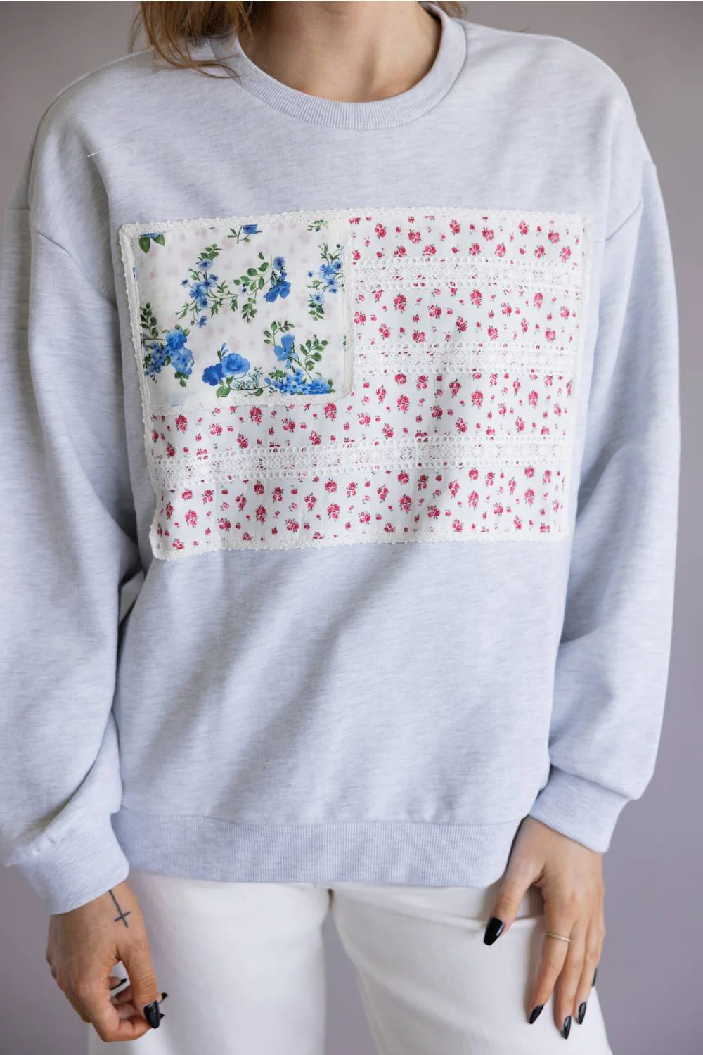 Vintage Havana Applique American Flag Sweatshirt for Women in Grey | B14117-GRY - Image 2