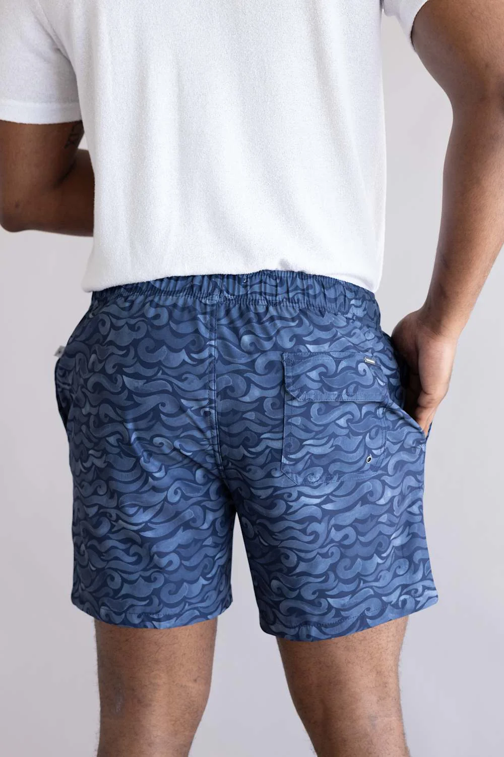 Vintage Summer 4 Way Stretch Volley Shorts for Men in Navy Waves | V70960 NAVY WAVES - Image 2