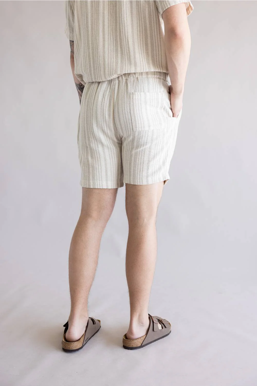 Vintage Summer Basketweave Shorts for Men in Tan | V85902 TAN STRIPE - Image 3
