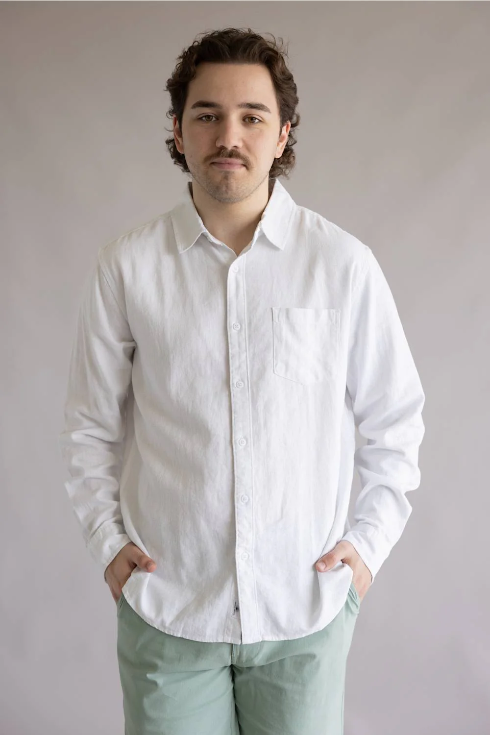 Vintage Summer Linen Button Up Shirt for Men - Image 2
