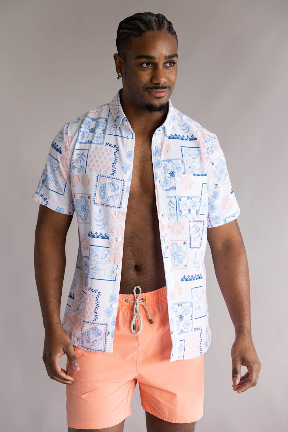 Vintage Summer Seersucker Button Down Shirt for Men in White Shell Print | V81906 WHITE PATCHWORK - Image 4