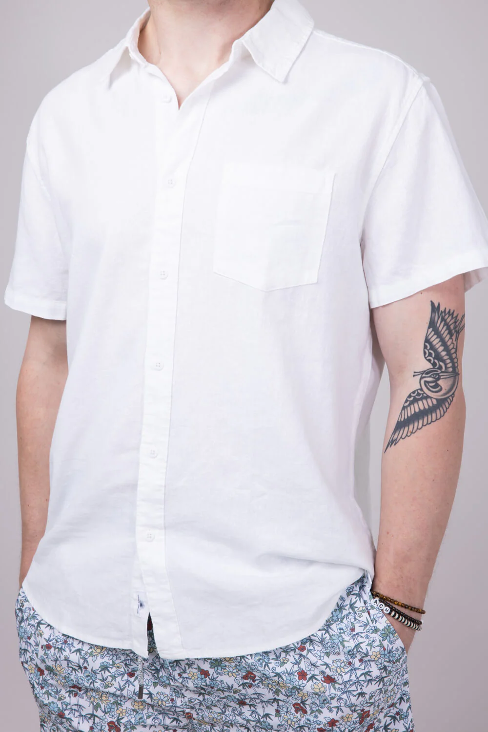 Vintage Summer Short Sleeve Linen Button Up Shirt for Men in White | V62801-WHITE - Image 2