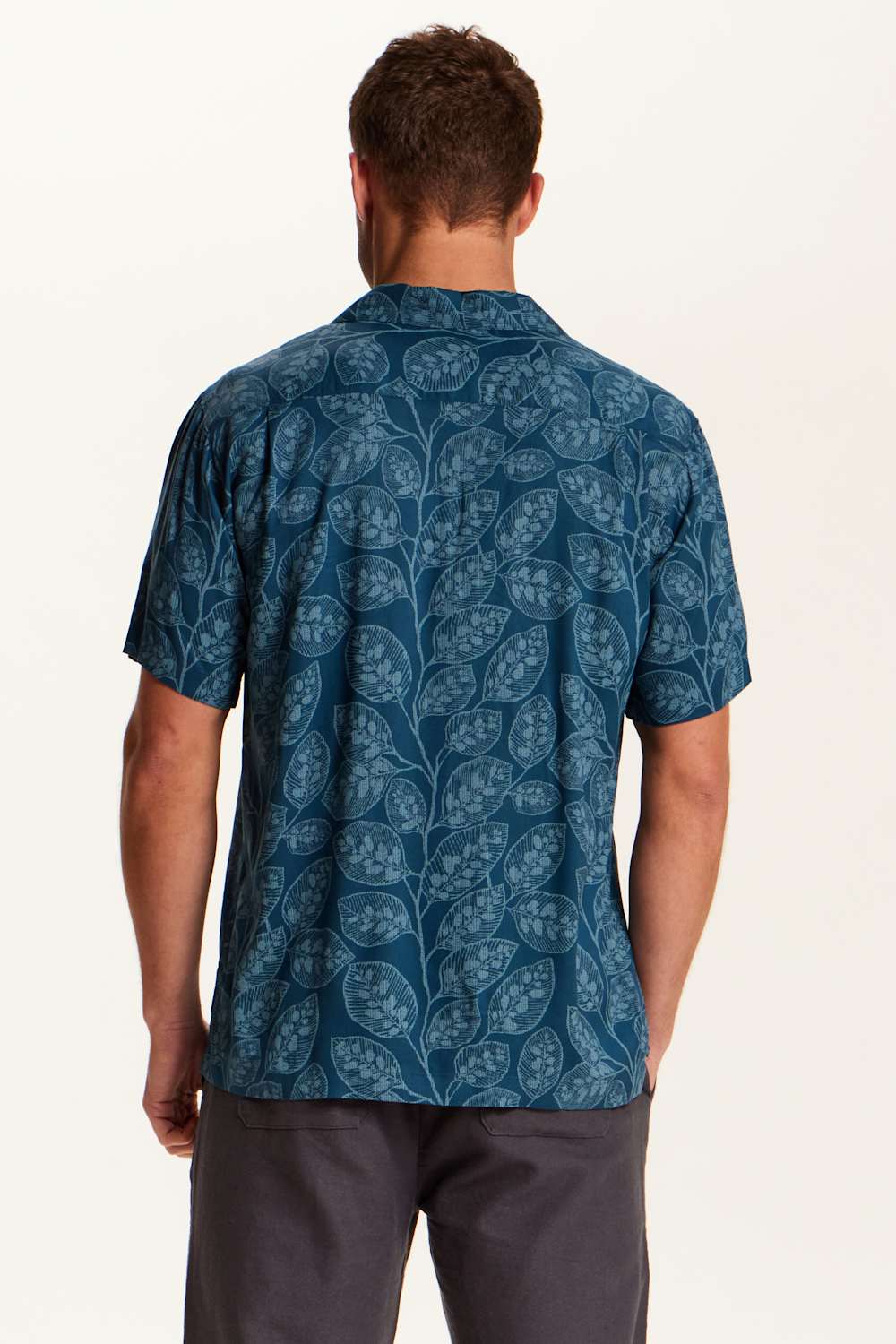 Weatherproof Vintage Rayon Camp Shirt for Men in Nautical Blue | S2684231GK-NAUTBLUE - Image 4