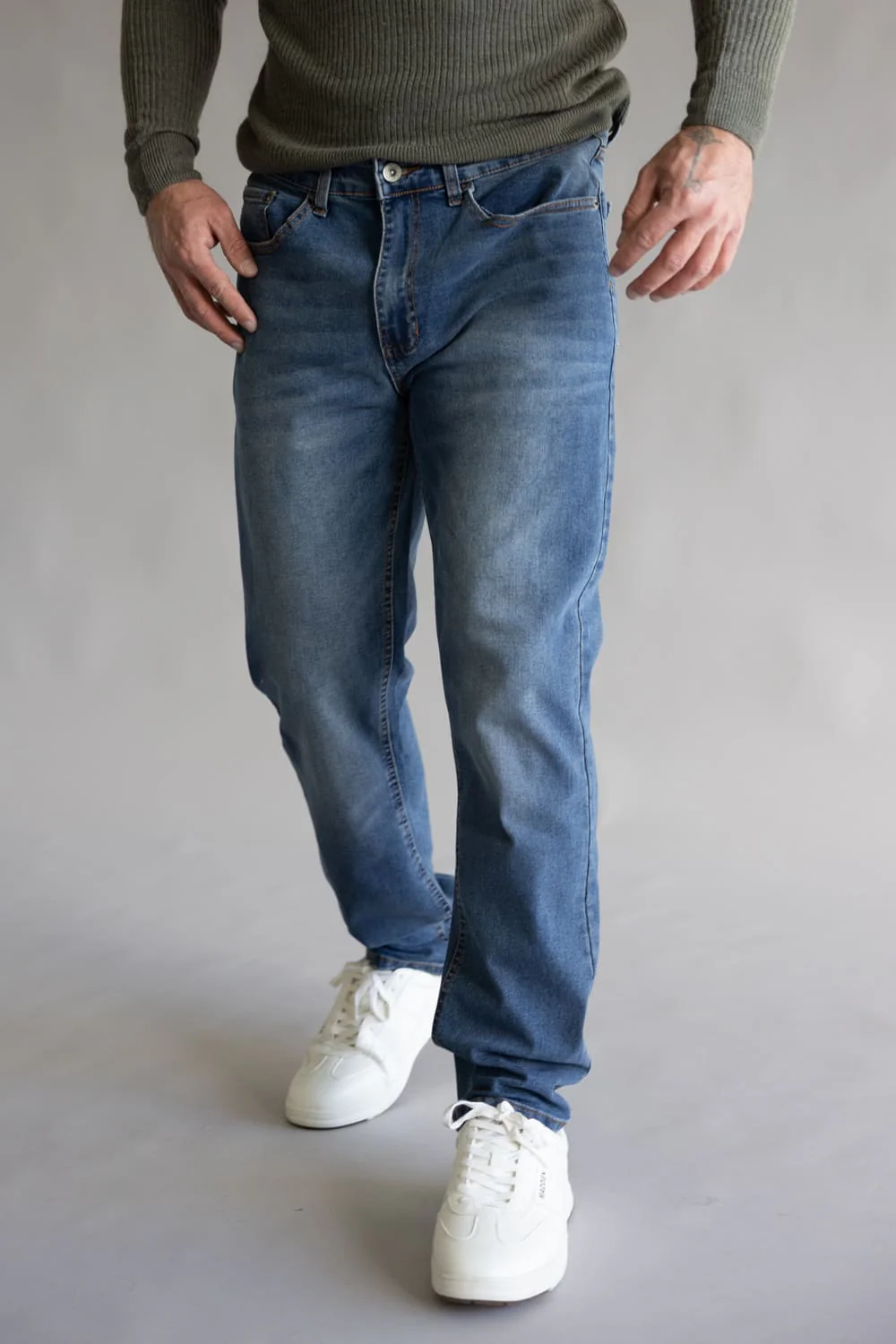 Weatherproof Vintage Straight Jeans for Men - Image 2
