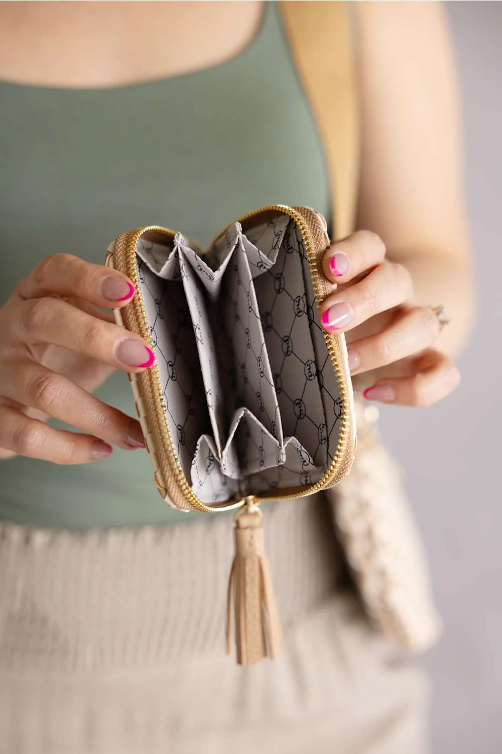 Weave Checkered Zipper Wallet for Women in Tan | WAL-WYN-WOV-TAN - Image 2
